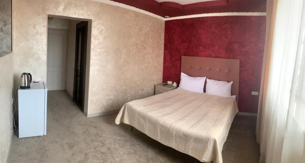 Hotel Maruna Севан Экстерьер фото