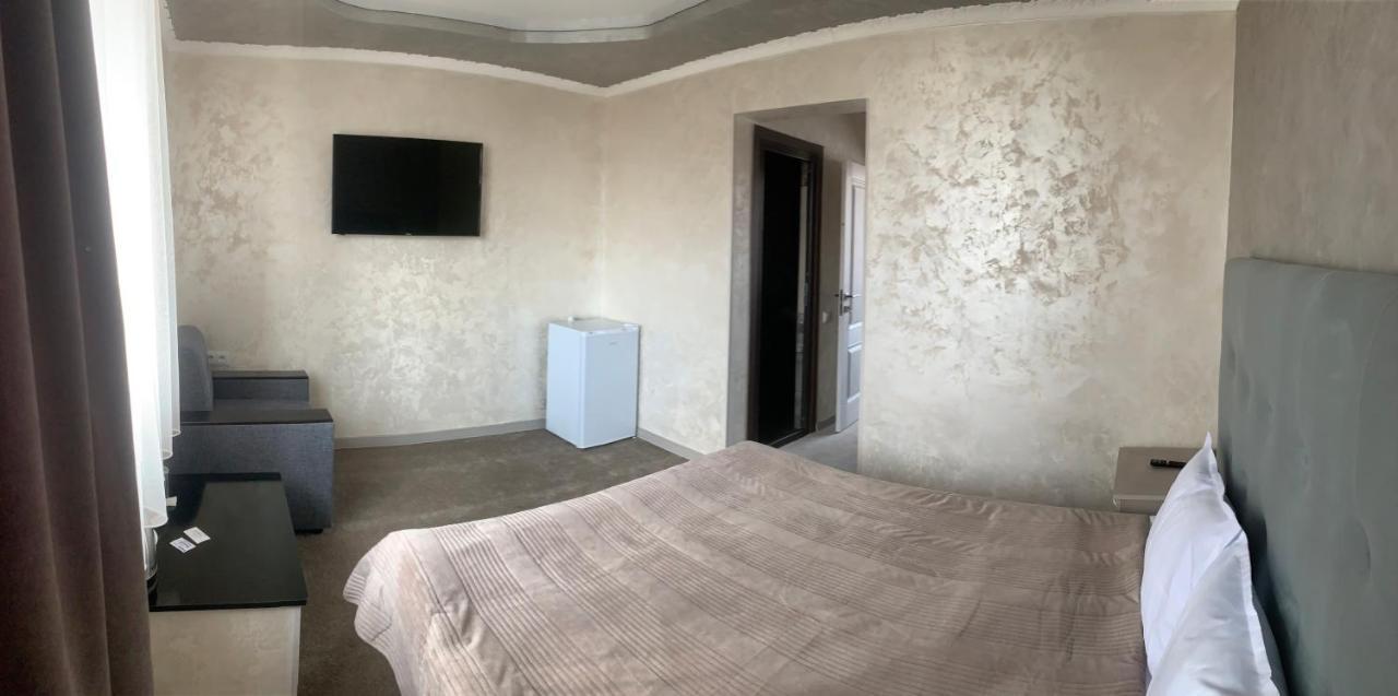 Hotel Maruna Севан Экстерьер фото